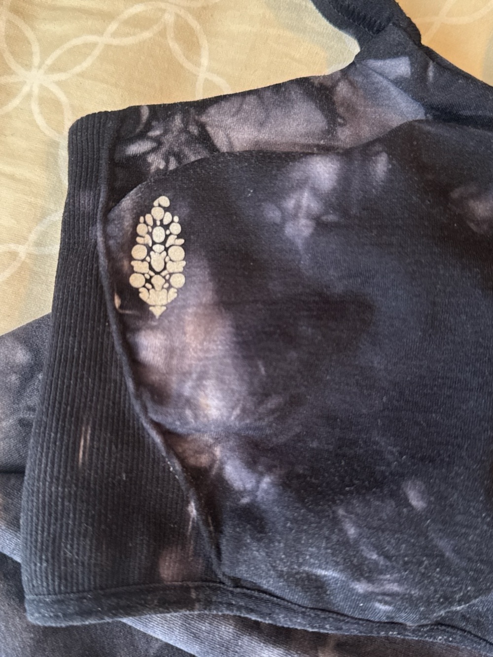 FP Movement by Free People Black Tie-Dye Leggings & Sports Bra Set